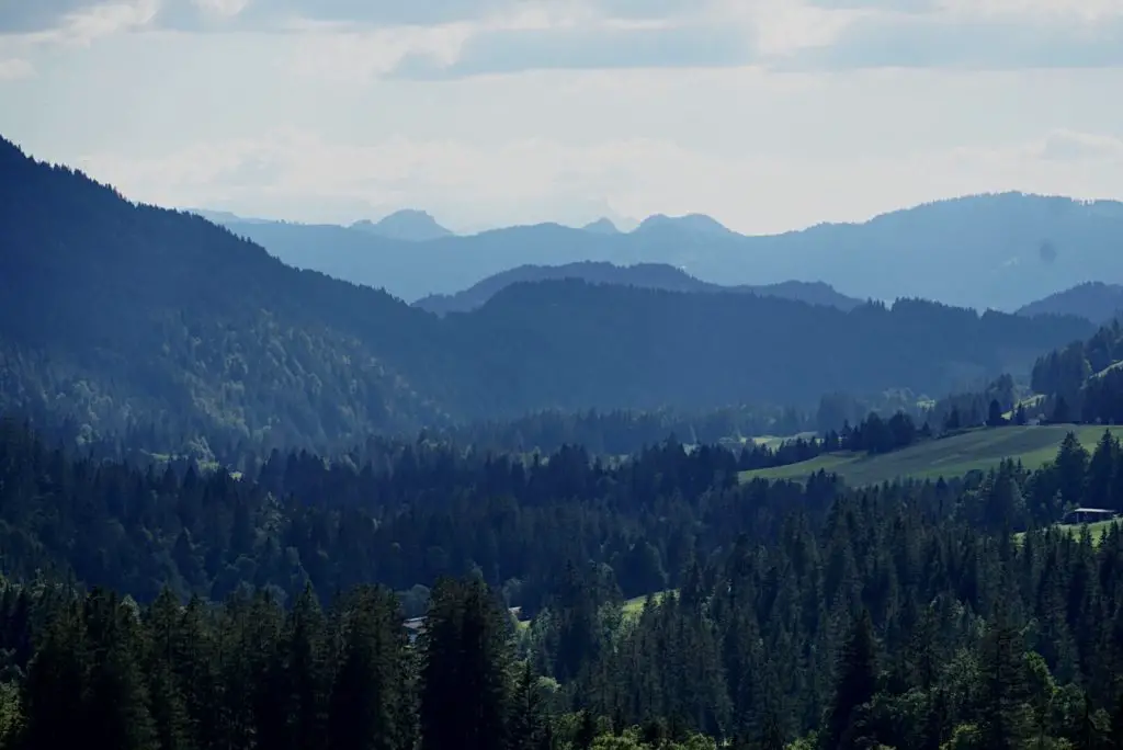 Der Ausblick auf die umliegenden Berge