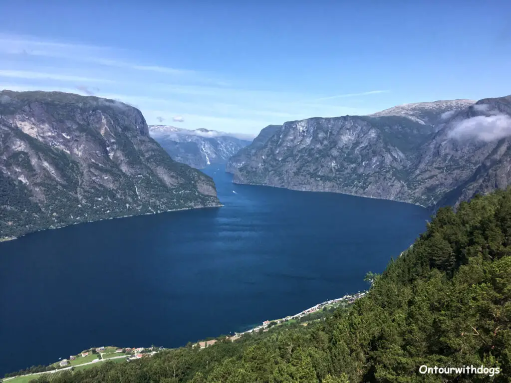 Der Aurlandsfjord auf meinem Norwegen Roadtrip