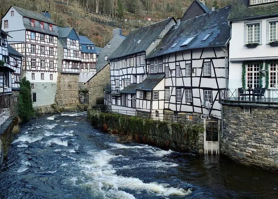 Schönste Städte NRW am Wasser - Monschau