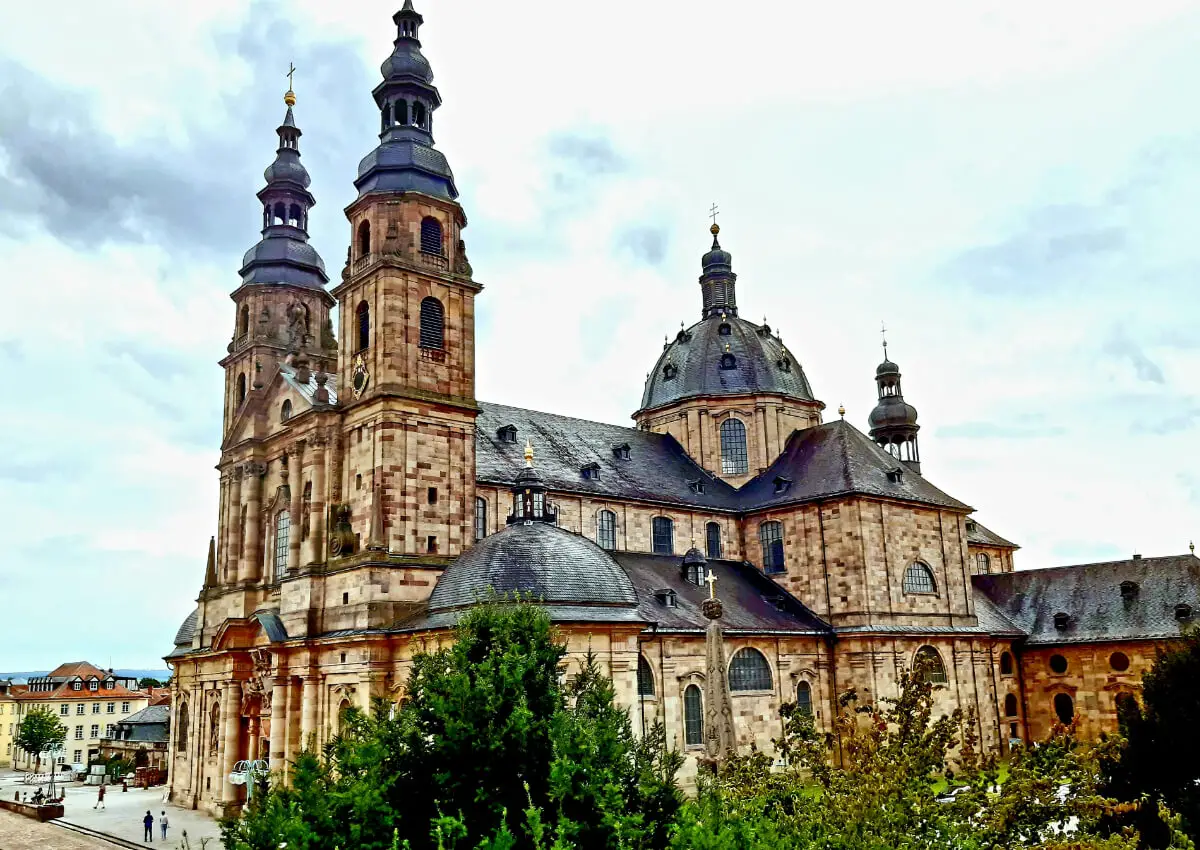 Fulda mit seinem Dom gehört zu den schönsten Städten in Hessen